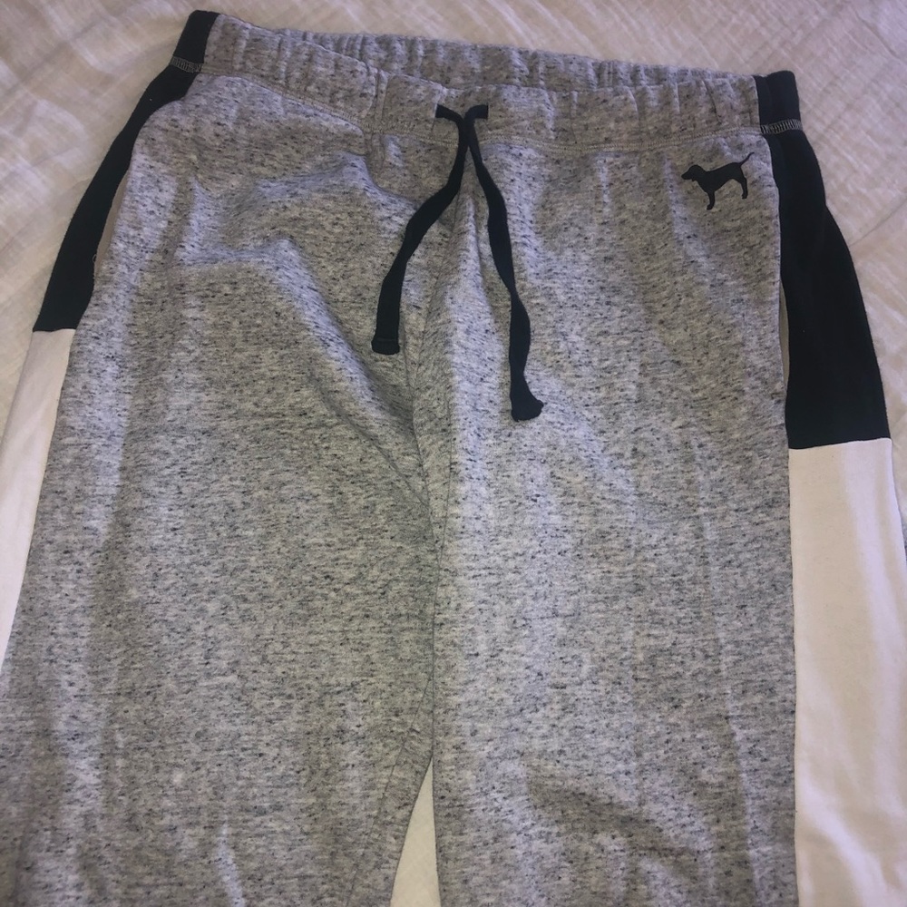 PINK Victoria’s Secret Sweatpants w/ Pockets